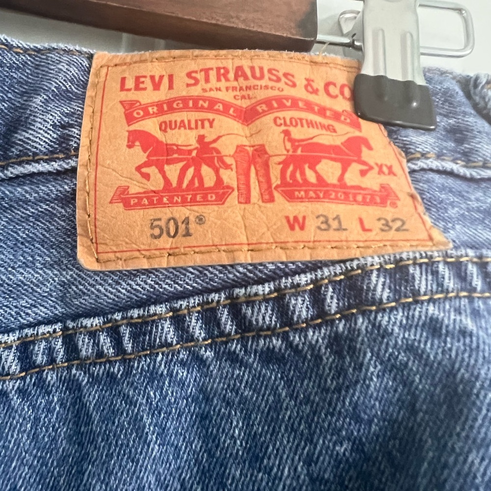 Levi jeans
